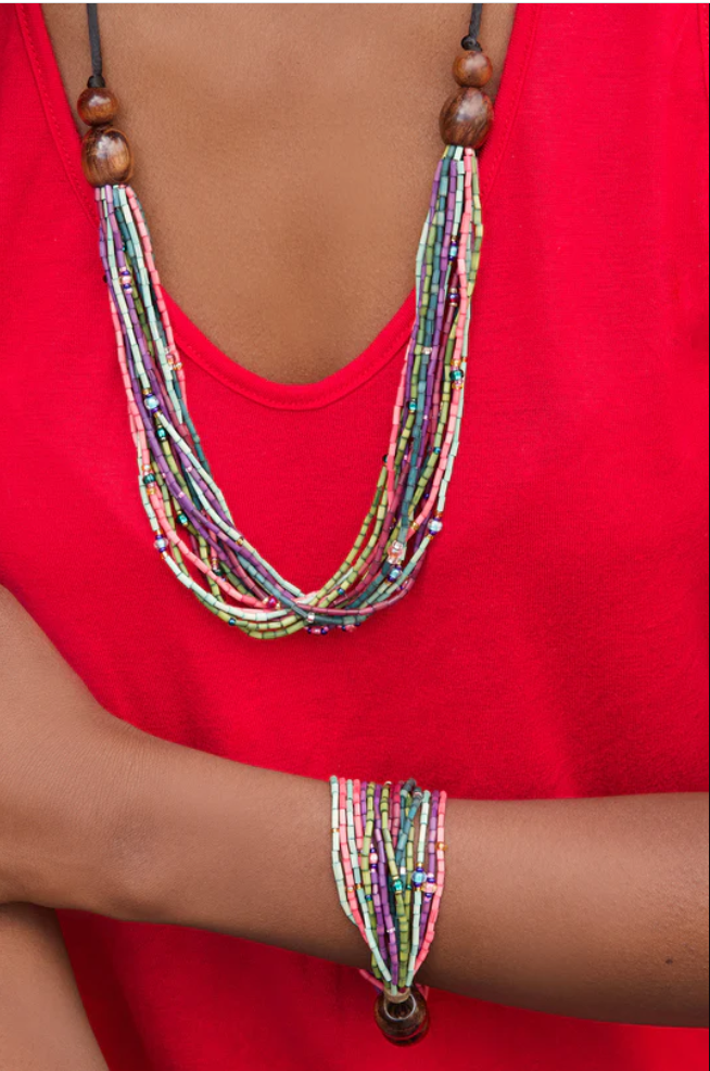 Potpourri Multi-Strand Zulugrass & Acacia Wood Necklace